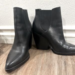 BP. Size 7 ankle boots